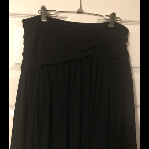BLACK SIDE ROUCHED SKIRT - Picture 2 of 5